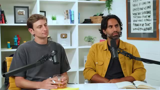 Colin and Samir analisam o playbook de crescimento de canais no YouTube